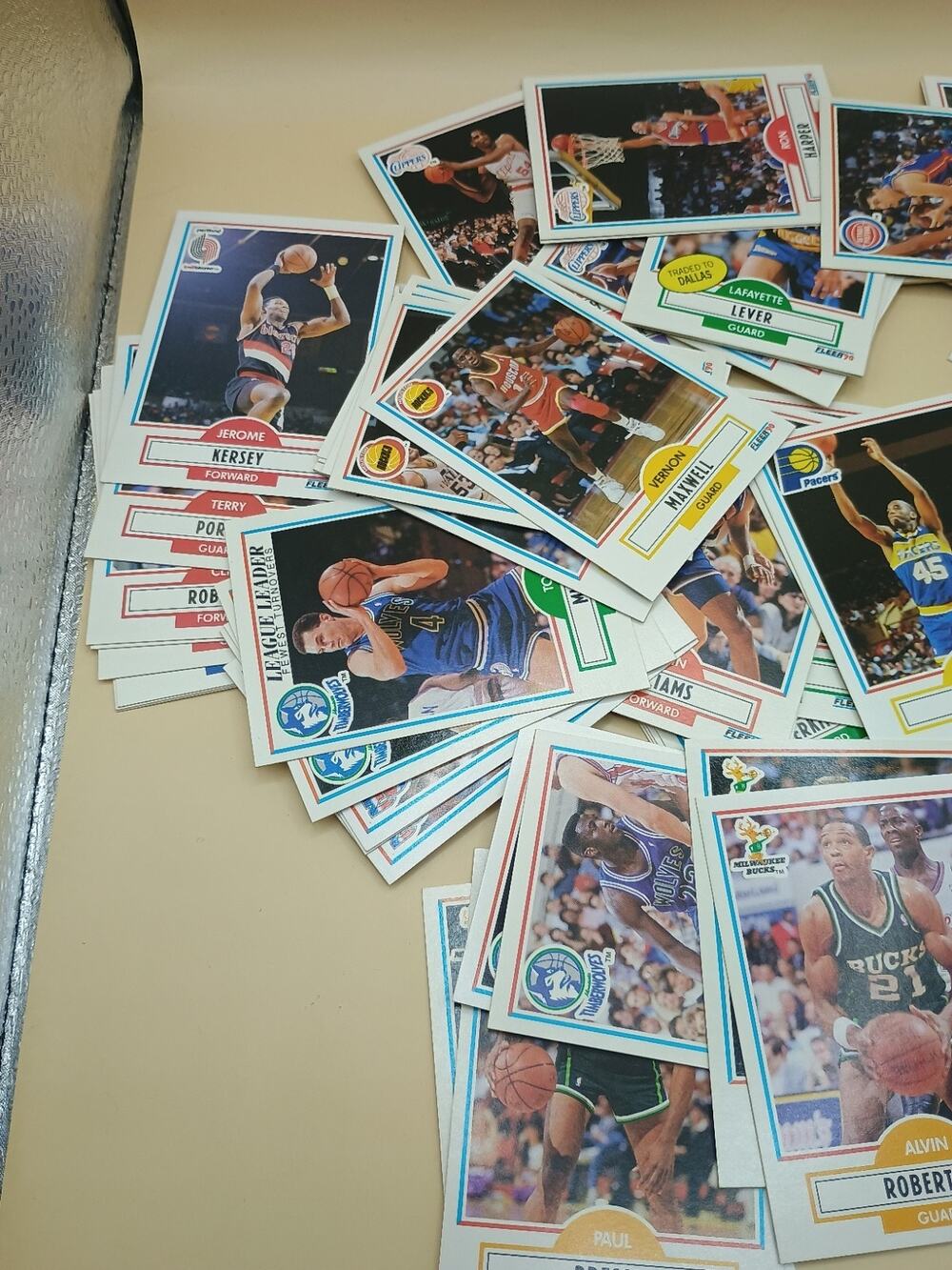 Vintage 1990 Fleer Basketball Cards Lot - Unsorted - Approx. 0.5lbs